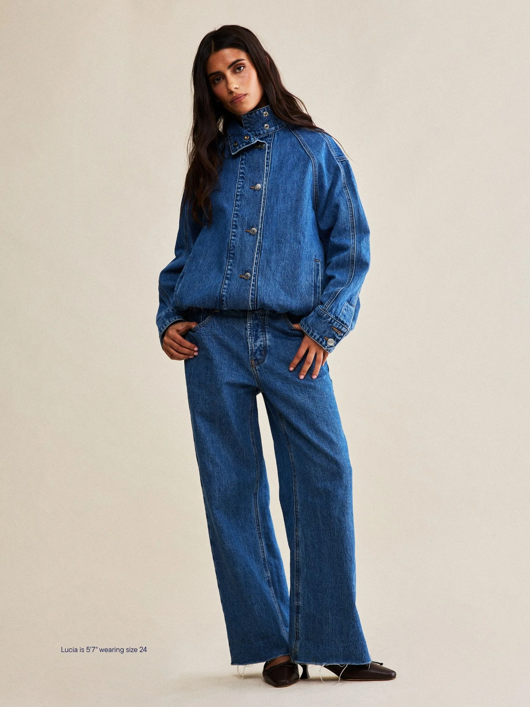 Low Rise Baggy Jeans - Medium Wash - Image 2